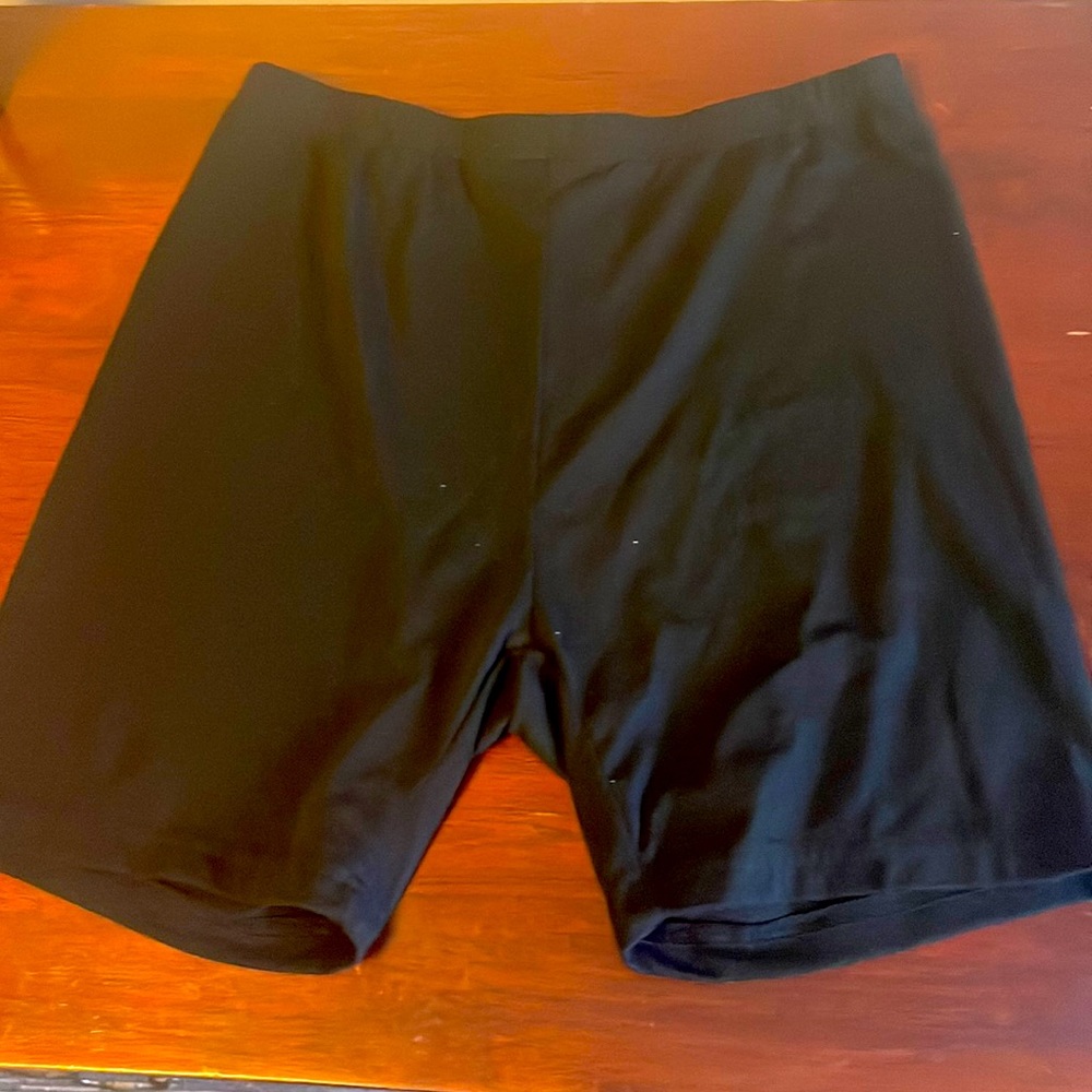 💋🔥Black Athleisure Shorts! Ladies M. NWT